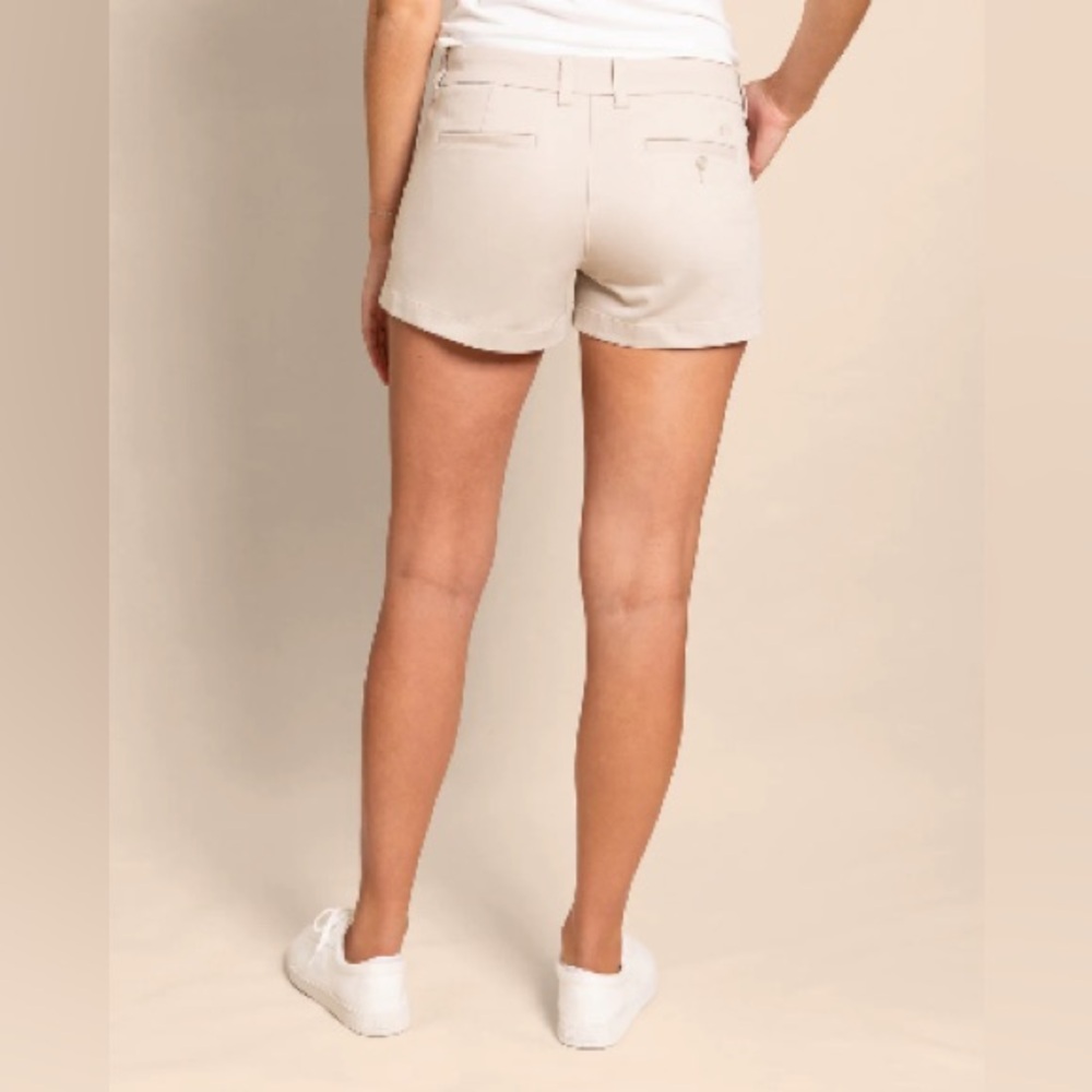 Southern Tide 3” Leah Shorts | Driftwood Khaki - Picture 2 of 7